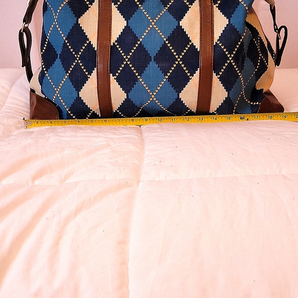 Lulu Dharma Weekender Tote - Picture 6 of 12